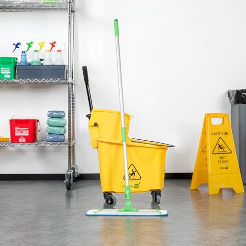 Restaurantware Clean Tek Professional 19 Inch Wet Mop 1